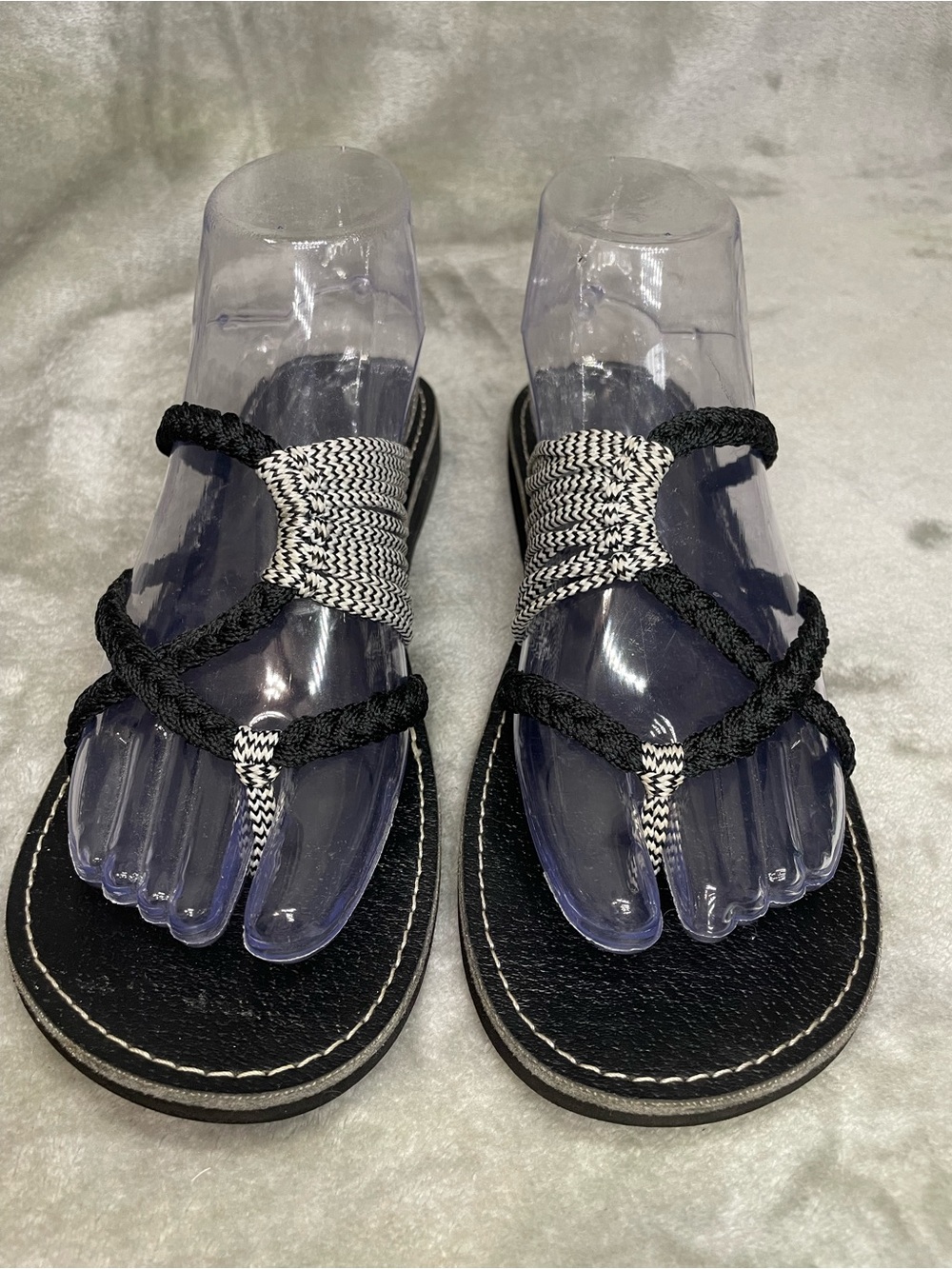 Plaka Oceanside Flat Rope Sandals Black Zebra Size 8